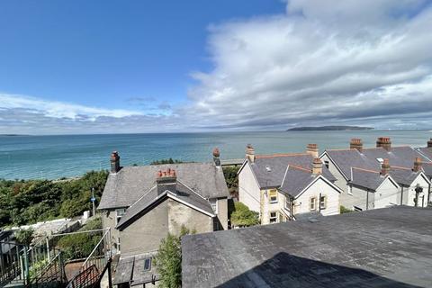 6 bedroom terraced house for sale, Bangor Road, Penmaenmawr