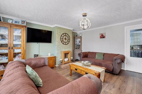 3 bedroom terraced house for sale, Willcox Avenue, Bury St. Edmunds