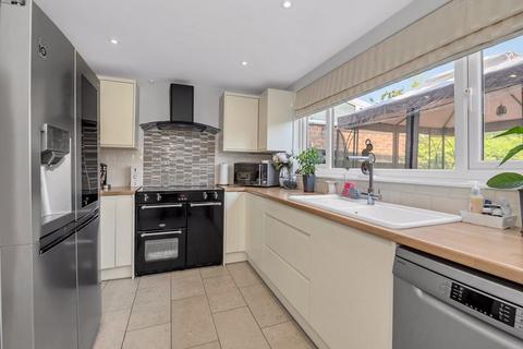 3 bedroom terraced house for sale, Willcox Avenue, Bury St. Edmunds