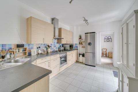 2 bedroom flat for sale, Weston Park, Crouch End N8