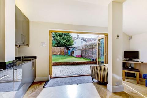3 bedroom terraced house for sale, Howard Road|Westbury Park