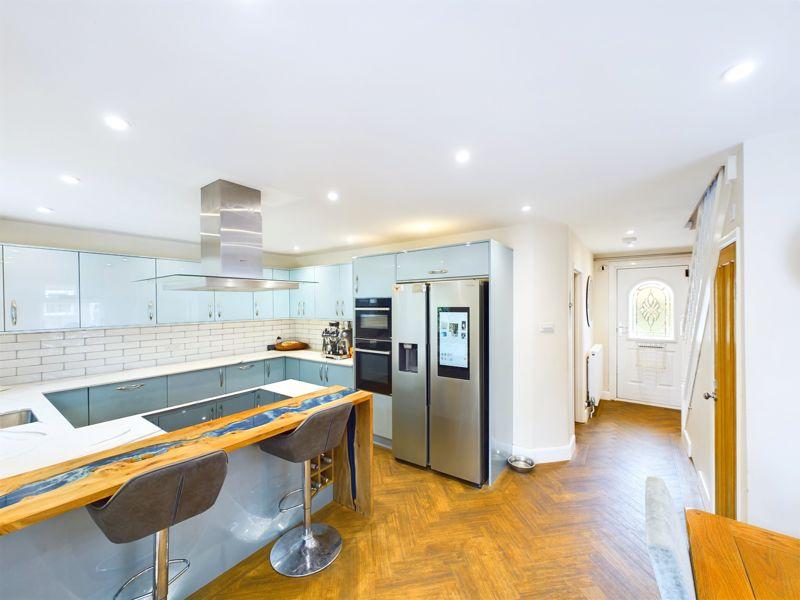 Kitchen / dining...
