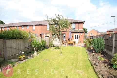 3 bedroom townhouse for sale, Bingley Road, Rochdale OL16