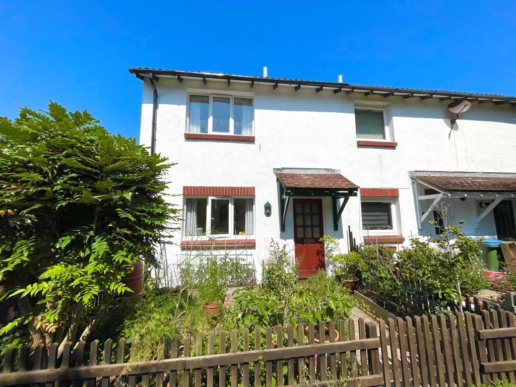 9 Beacon Way Front