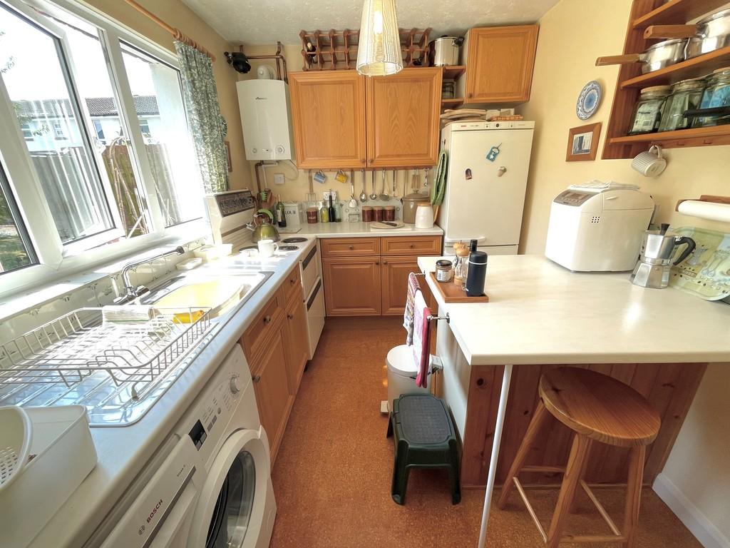 9 Beacon Way Kitchen 1