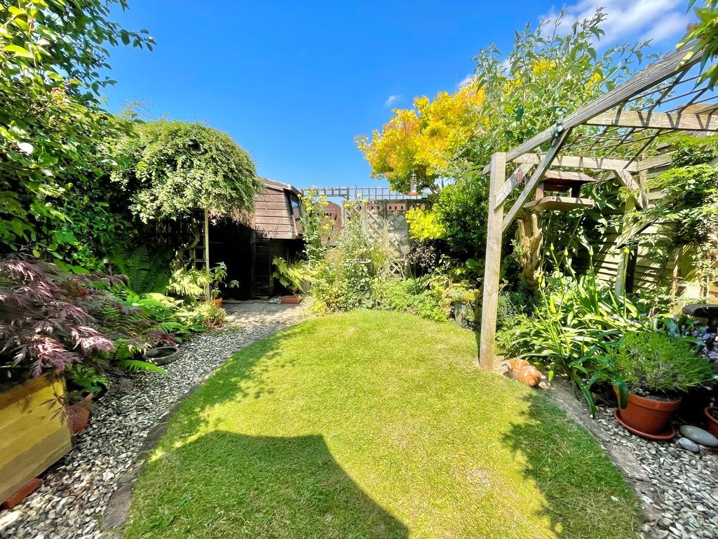 9 Beacon Way Rear Garden