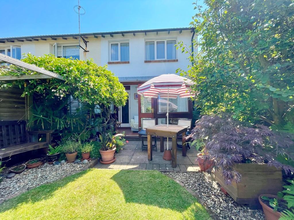 9 Beacon Way Rear View