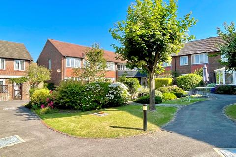 2 bedroom end of terrace house for sale, The Leas, Rustington