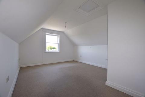 1 bedroom flat for sale, High Street, Buxted