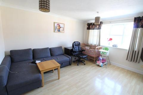 2 bedroom apartment to rent, Marquis Court - 2 bed flat - LU2 7LG - Close to town/Station