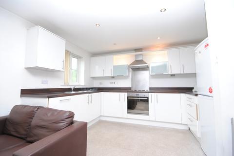 2 bedroom apartment to rent, Waterside Gardens, Bolton BL1 8WB