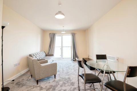 2 bedroom apartment to rent, Overstone Court