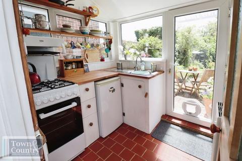 2 bedroom house for sale, Spring Road, Brightlingsea CO7