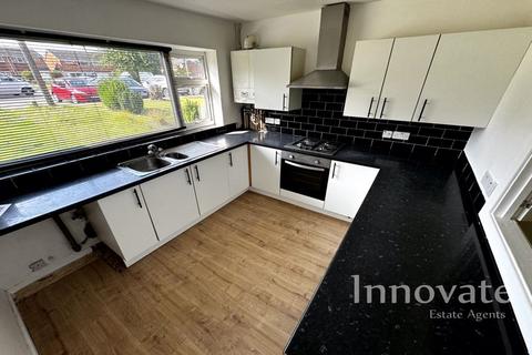 3 bedroom end of terrace house to rent, Earlswood Court, Birmingham B20