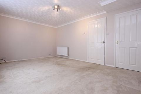 3 bedroom terraced house to rent, Greenwood Drive, Basingstoke RG24