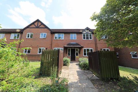 2 bedroom apartment for sale, St. Peters Close, Rickmansworth WD3