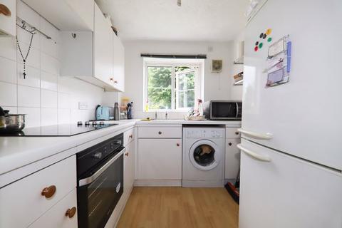 2 bedroom apartment for sale, St. Peters Close, Rickmansworth WD3