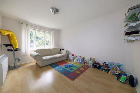 2 bedroom apartment for sale, St. Peters Close, Rickmansworth WD3