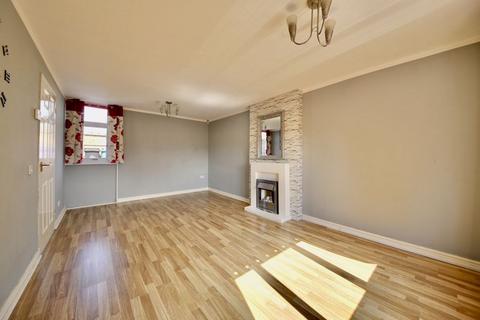 3 bedroom property to rent, Fallowfield, Halton Brook, Runcorn