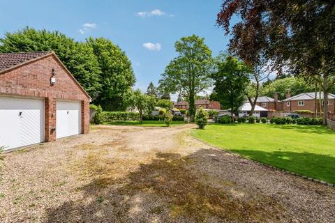Robins Roost Hare Lane, Little Kingshill, Great Missenden, HP16 0EE