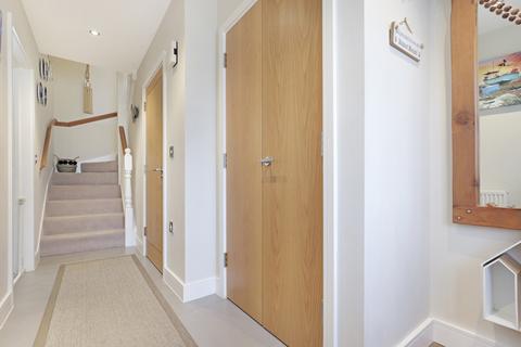 1 Mowbray Close, Epping, CM16 5AZ