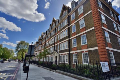 3 bedroom apartment to rent, Park Road, NW1