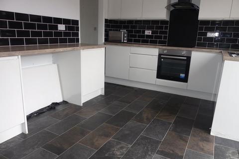 2 bedroom house for sale, Fields New Road, Oldham OL9