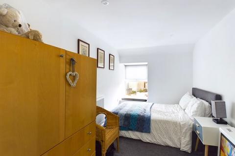 21 North Parade, Camborne, TR14 8BJ