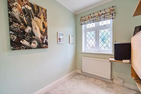 159 Chaldon Way, Coulsdon, CR5 1DP