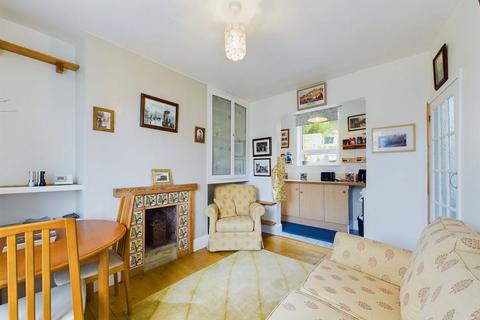 5 Studley Terrace, Whitby, YO22 4EL