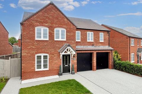 5 bedroom detached house for sale, Tannery Drive, Worcester WR2