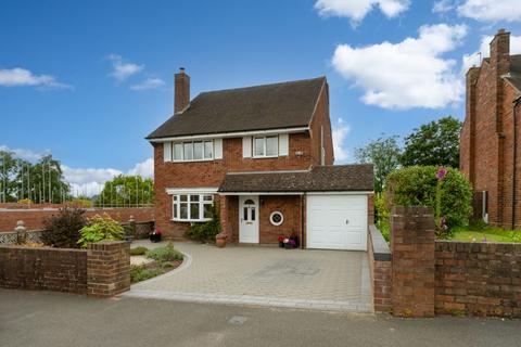 3 bedroom detached house for sale, Richmond Park, Kingswinford DY6