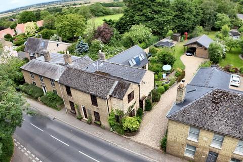 5 bedroom detached house for sale, Station Road, Haddenham