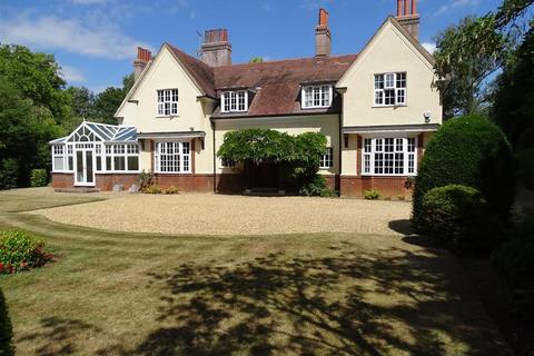 7 bedroom detached house for sale, House & Development Opportunity, Park Crescent: Peterborough