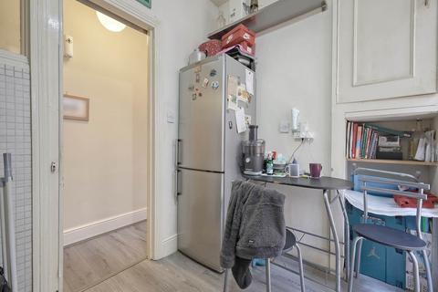 2 bedroom flat for sale, Brettenham Road, Walthamstow, London