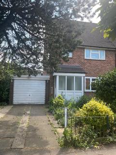 3 bedroom house to rent, Charter Avenue, Canley,