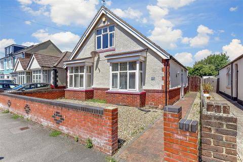 3 bedroom chalet for sale, Knowsley Road, Cosham, Portsmouth, Hampshire