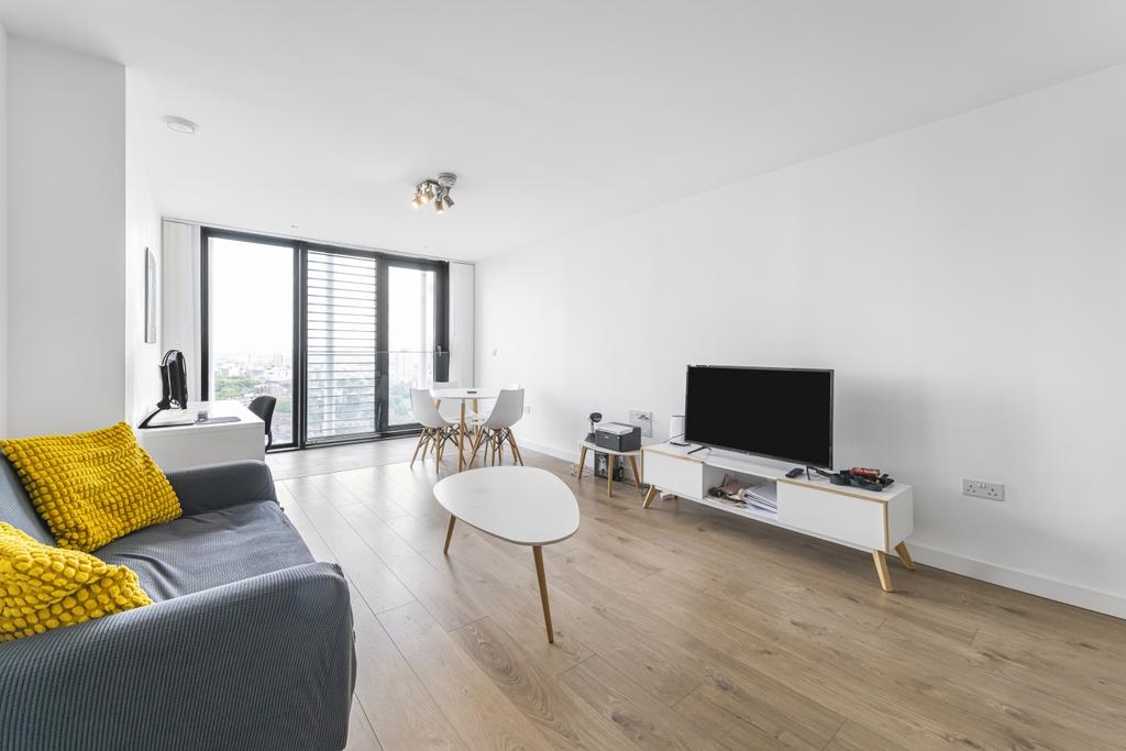 Flat 176 Stratosphere Tower 013