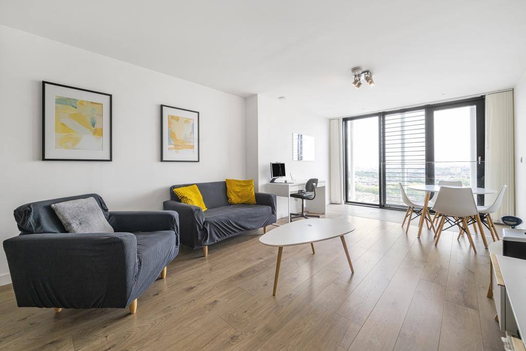 Flat 176 Stratosphere Tower 007