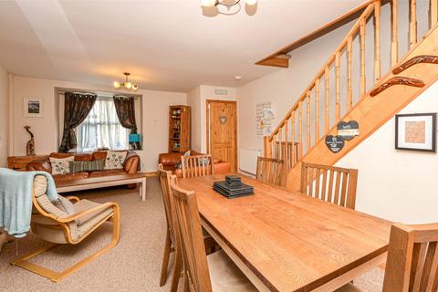 4 bedroom end of terrace house for sale, Field Terrace, Llanberis, Caernarfon, Gwynedd, LL55