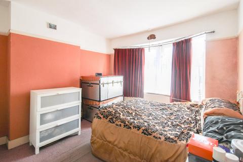 20 Midhurst Avenue, Croydon, CR0 3PR