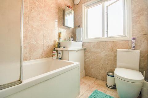 20 Midhurst Avenue, Croydon, CR0 3PR
