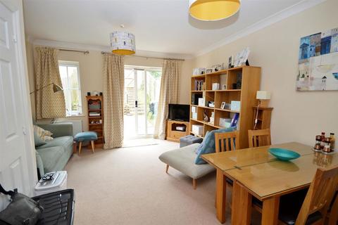 3 bedroom terraced house to rent, Treffry Road, Truro, Cornwall, TR1 1UF