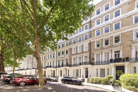 1 bedroom apartment for sale, Beaufort Gardens, SW3