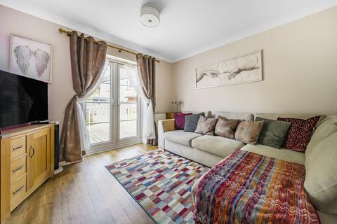 3 The Robins, Bracknell, RG12 8BU