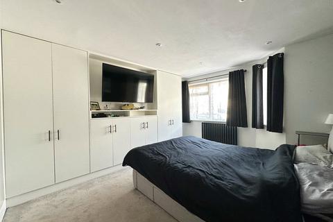 2 bedroom maisonette for sale, Knockhall Road, Greenhithe, Kent, DA9