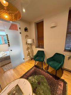 Studio for sale, The Grove, London