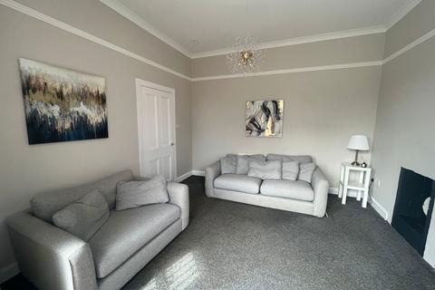 1 bedroom flat to rent, Oswald Avenue, Grangemouth, Falkirk, FK3