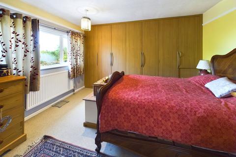 21 Frethern Close, Burford, OX18 4NS