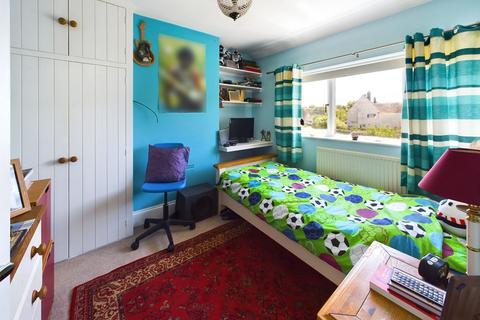 21 Frethern Close, Burford, OX18 4NS